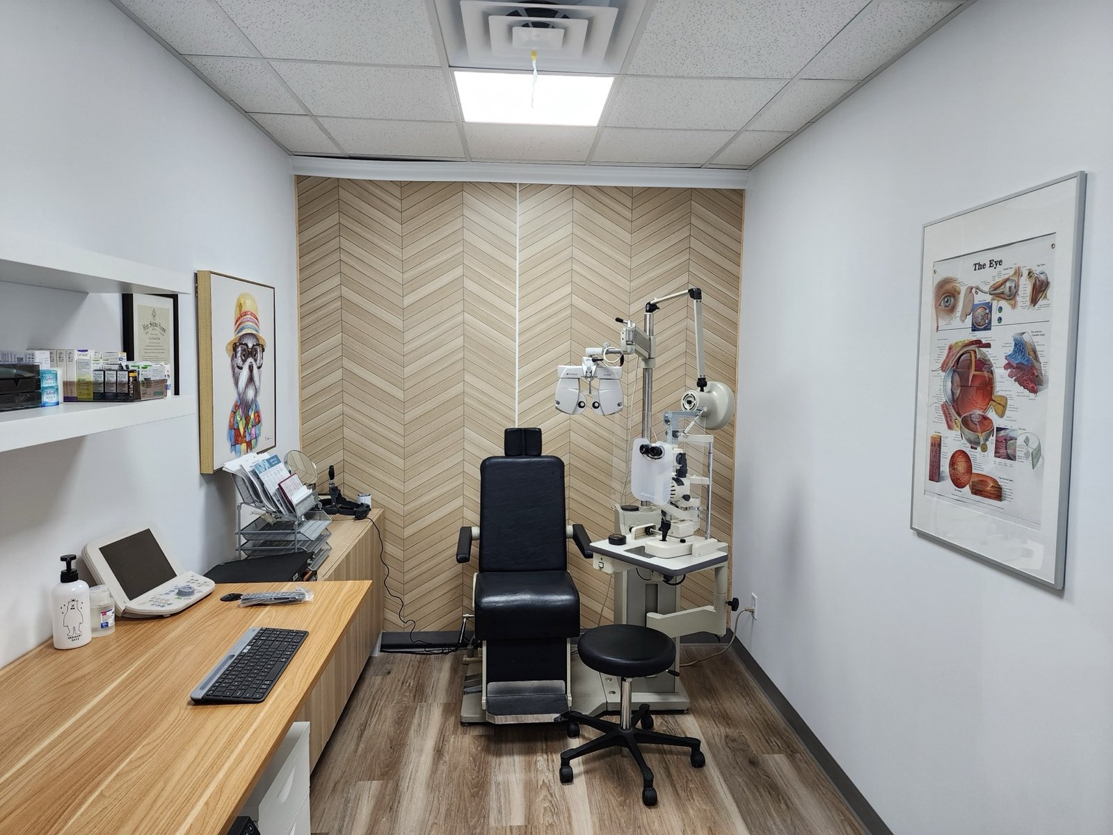 Eye exam room with exam chair and diagnostic equipment at Radiant Optometry in Bellflower, CA